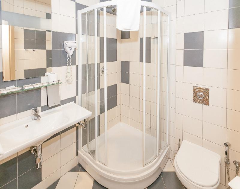 Hotel Rija 4*